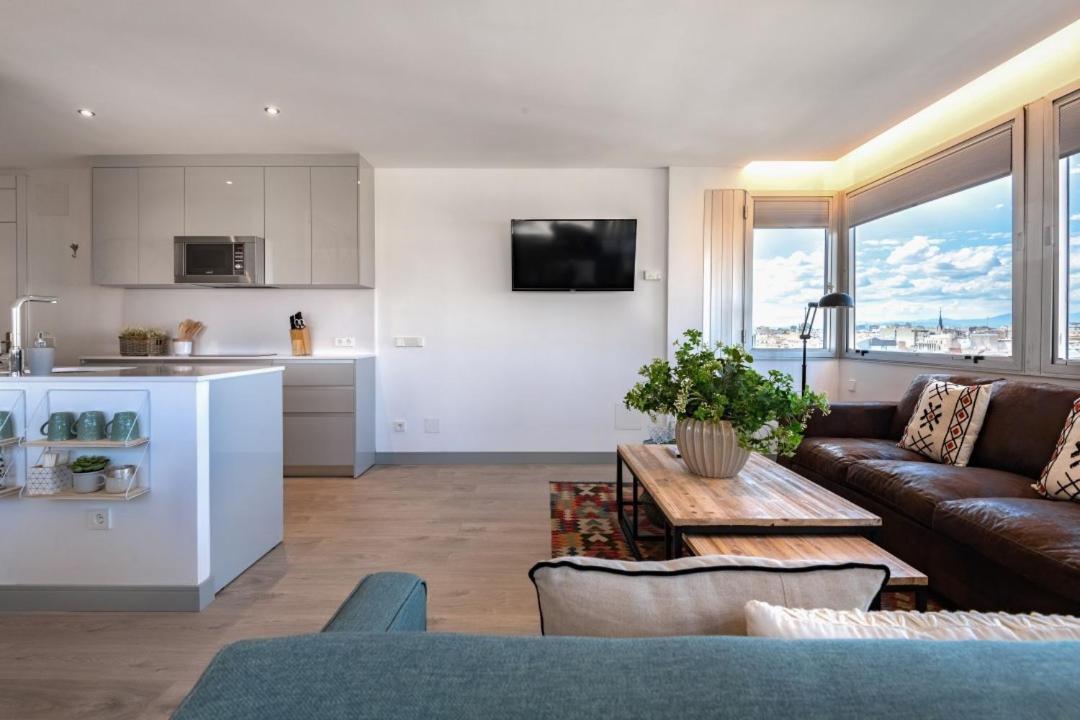 2 Bedrooms 1 Bathroom Furnished - Justicia - Incredible Views - Mintystay Madrid Eksteriør bilde
