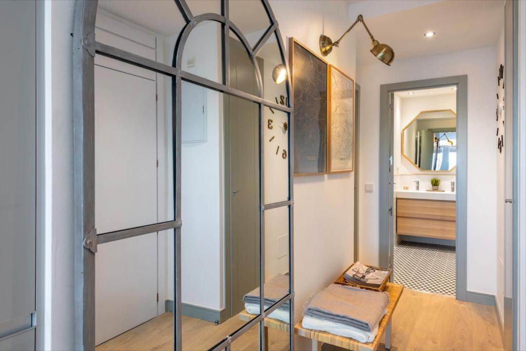 2 Bedrooms 1 Bathroom Furnished - Justicia - Incredible Views - Mintystay Madrid Eksteriør bilde