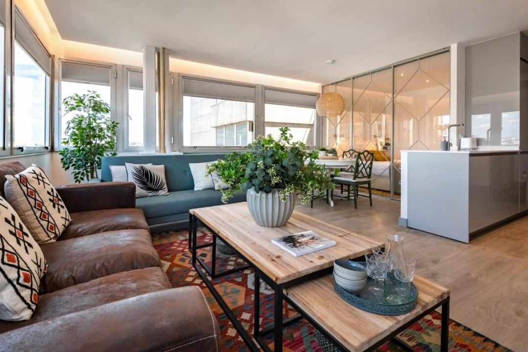 2 Bedrooms 1 Bathroom Furnished - Justicia - Incredible Views - Mintystay Madrid Eksteriør bilde