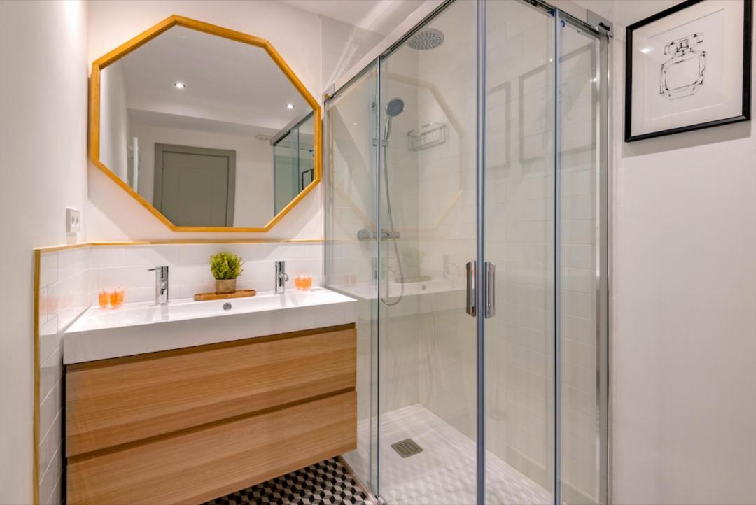 2 Bedrooms 1 Bathroom Furnished - Justicia - Incredible Views - Mintystay Madrid Eksteriør bilde
