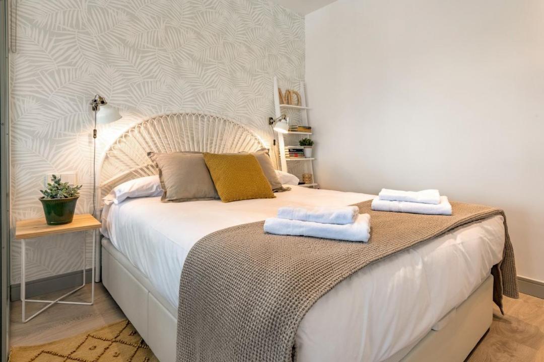 2 Bedrooms 1 Bathroom Furnished - Justicia - Incredible Views - Mintystay Madrid Eksteriør bilde