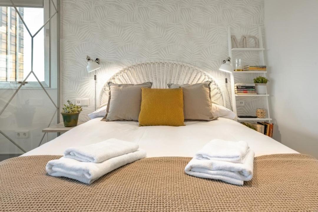 2 Bedrooms 1 Bathroom Furnished - Justicia - Incredible Views - Mintystay Madrid Eksteriør bilde